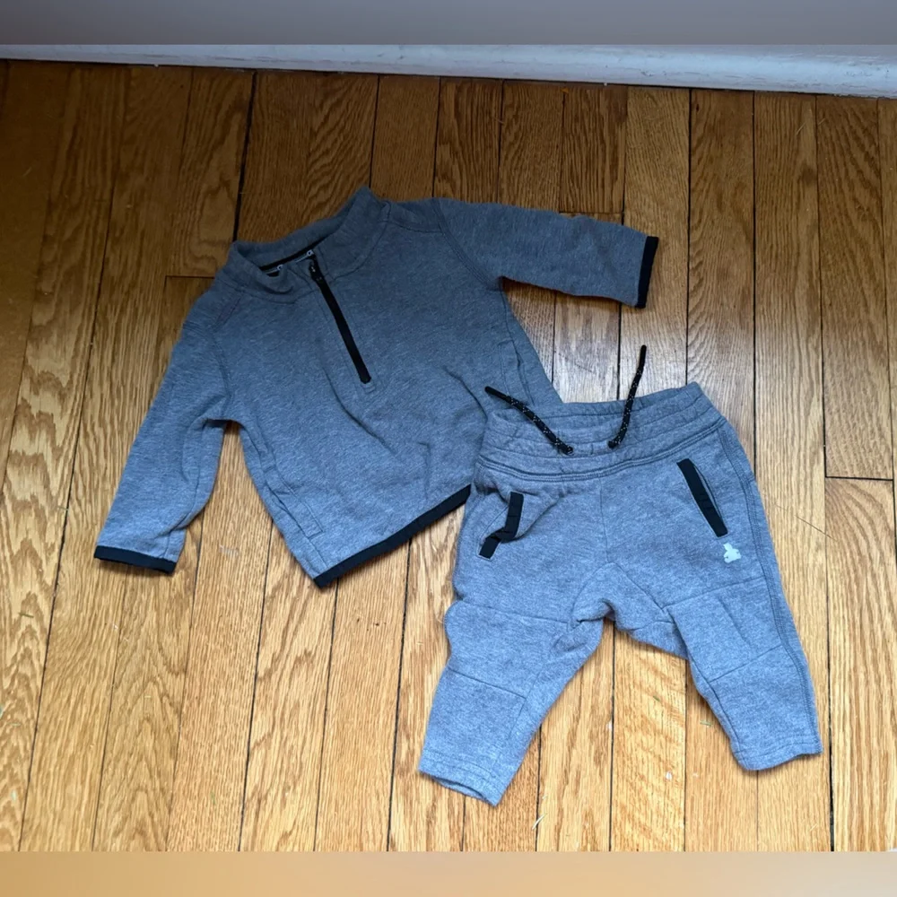 Gap Gray Kids Sweatpants & Joggers Set - Size 6-12 Months